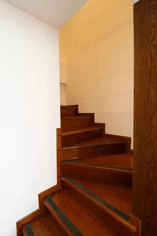 Deluxe 3BR Duplex w/ Balcony in Miraflores