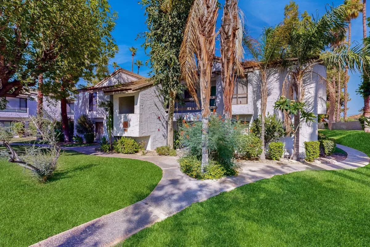 Palm Canyon Villas B8