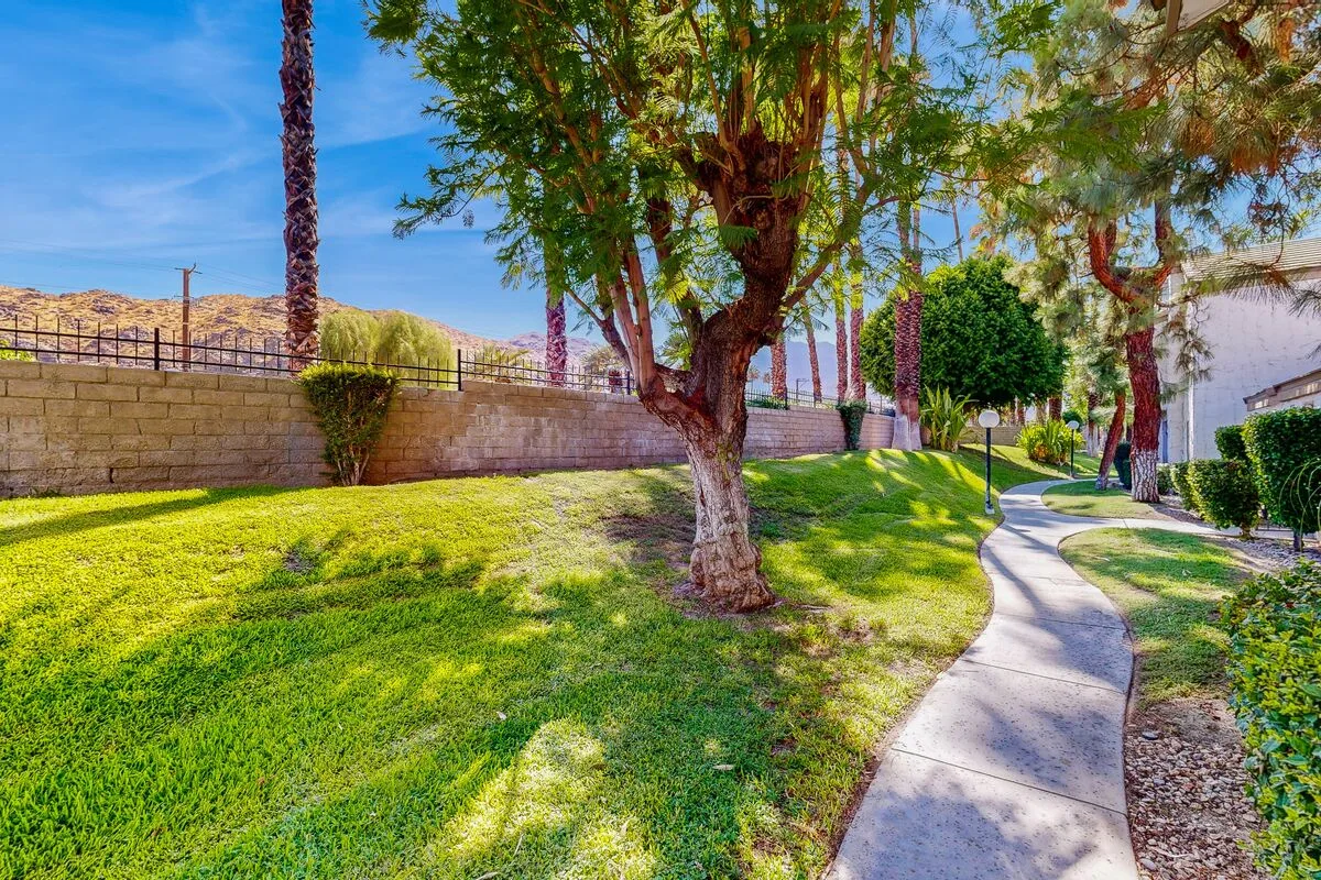 Palm Canyon Villas B8