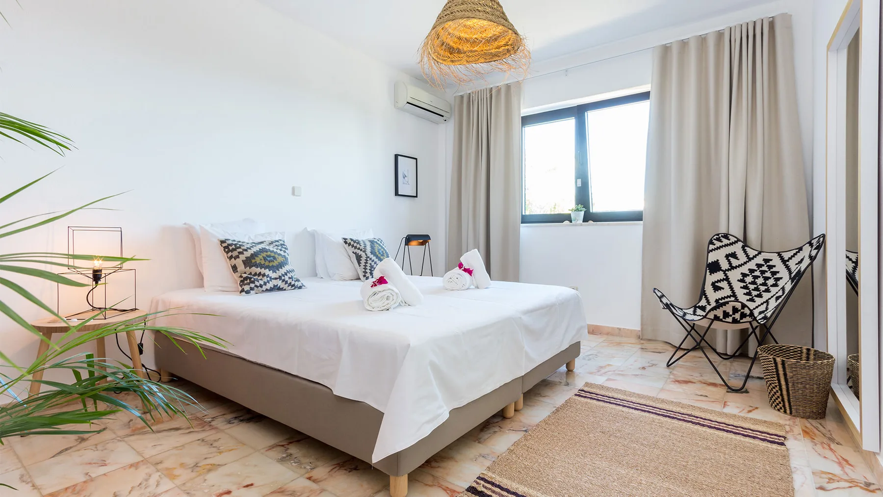 Guest room