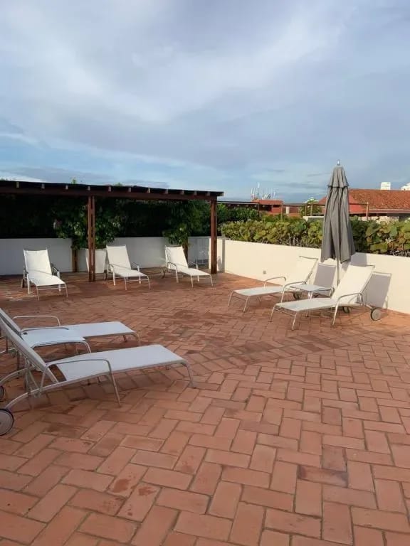 Welcoming 1BR w/ Pool in Ciudad Amurallada