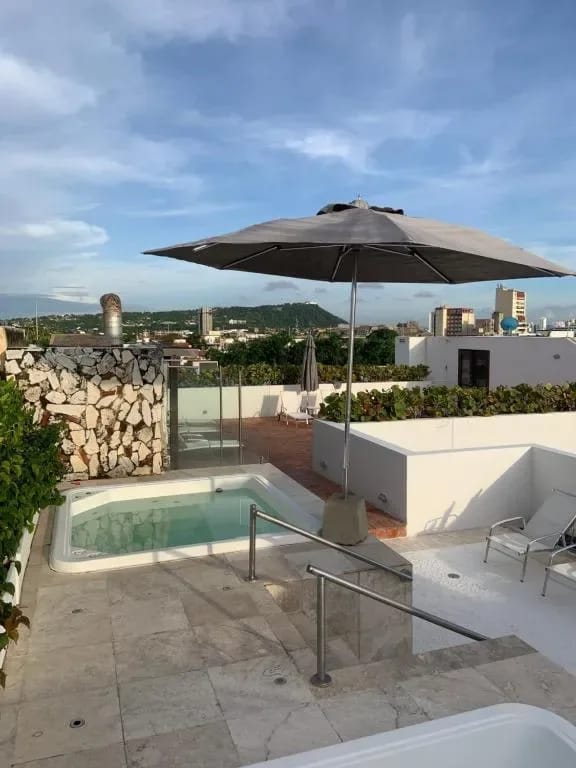 Welcoming 1BR w/ Pool in Ciudad Amurallada