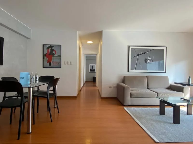 Sleek 2BR in Iconic Miraflores