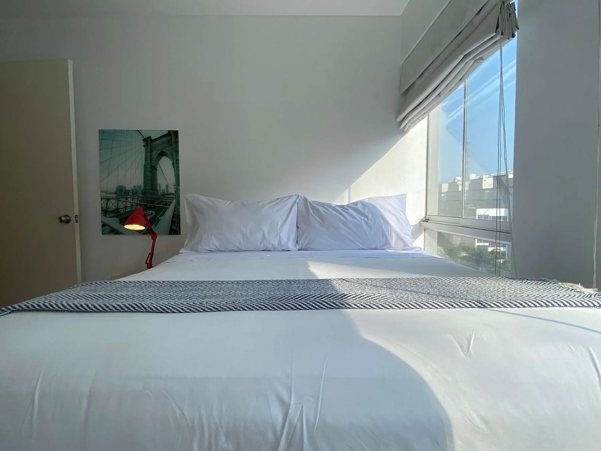 Sleek 2BR in Iconic Miraflores
