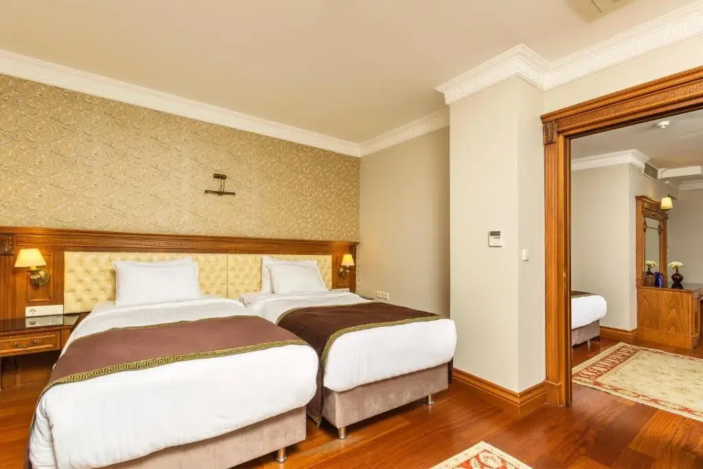 Acra Hotel room photo