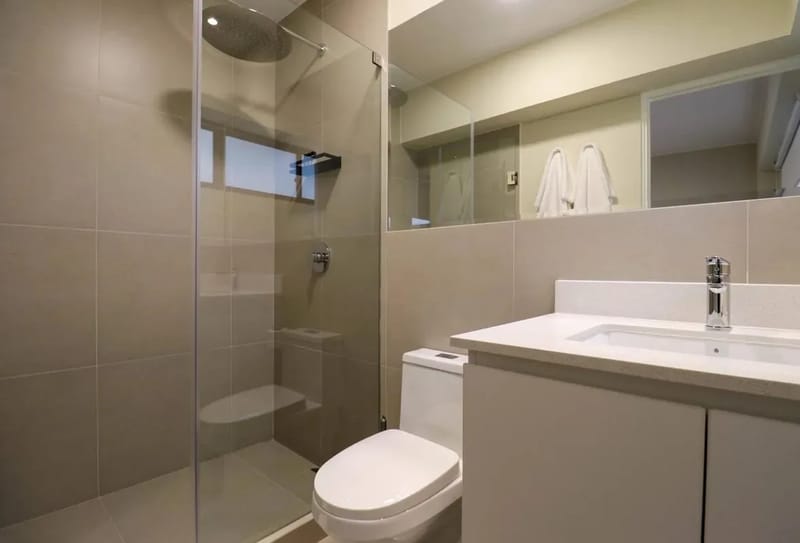 Radiant 2BR w/ Great Balcony Near Kennedy Park
