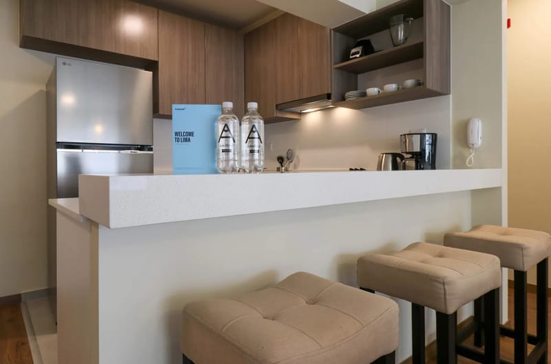 Radiant 2BR w/ Great Balcony Near Kennedy Park