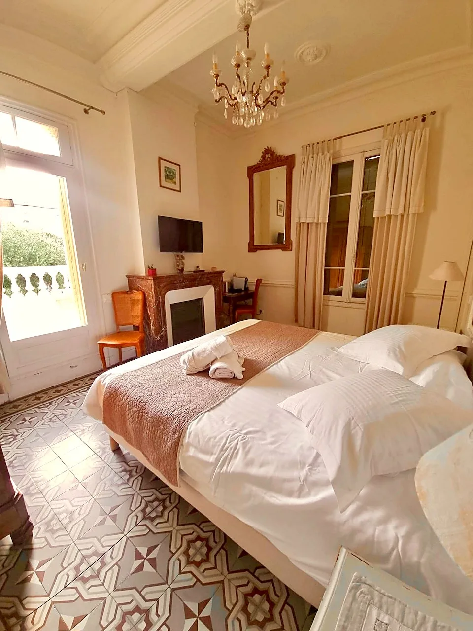 Guest room