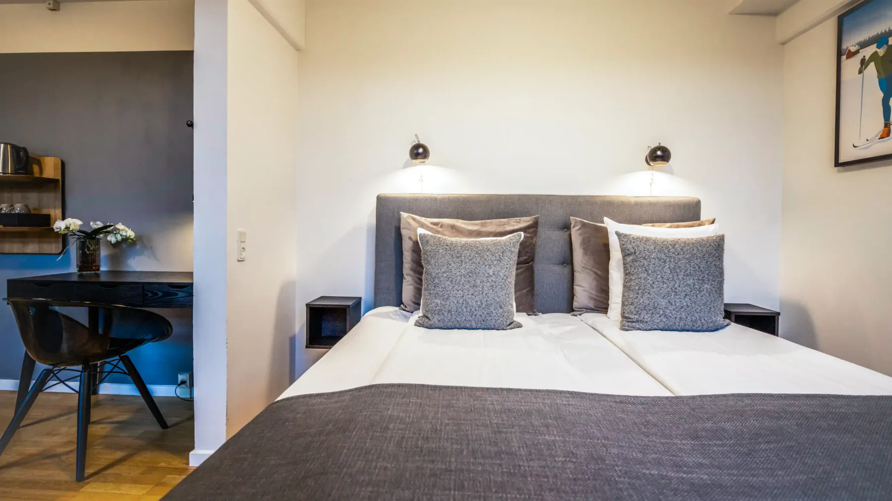Suite with sofa and coffee table