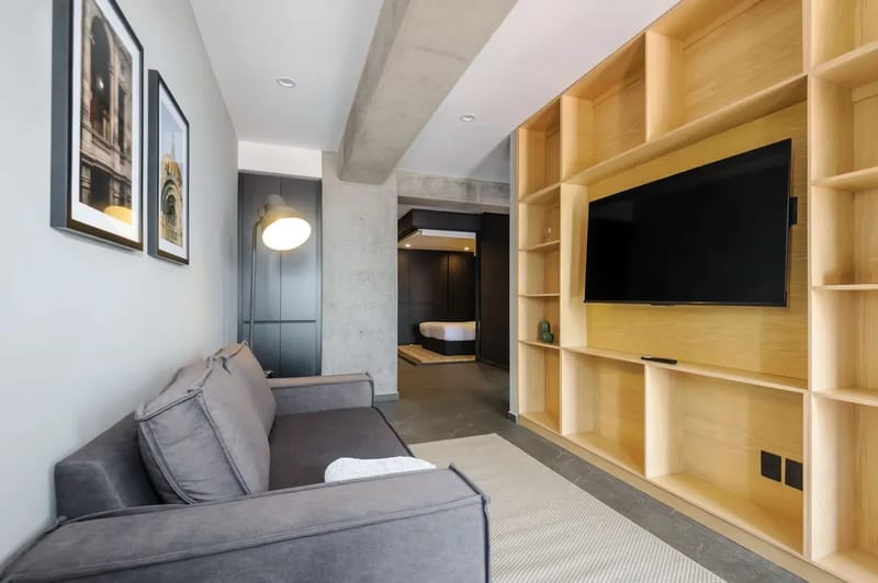 Thoughtful 2BR w/ Balcony in Tabacalera