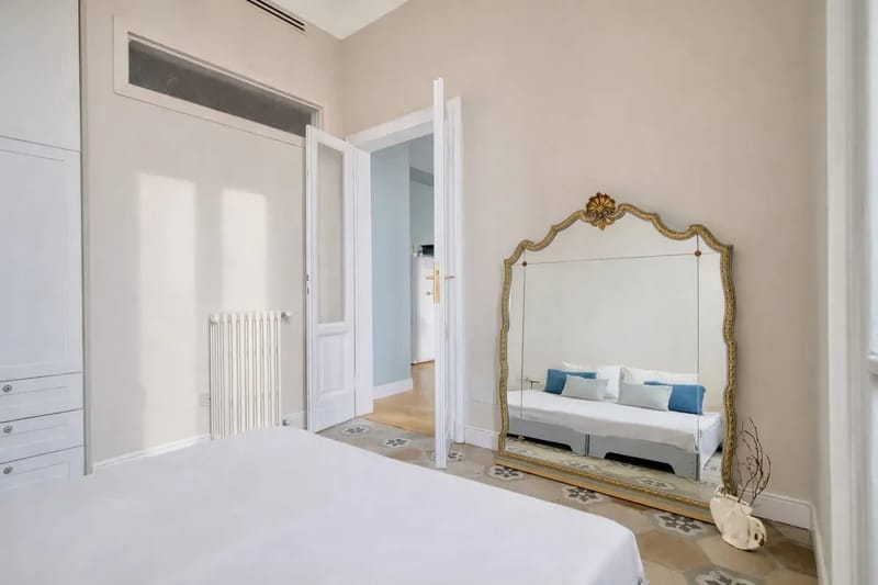 Bright 2BR Steps from Arco della Pace