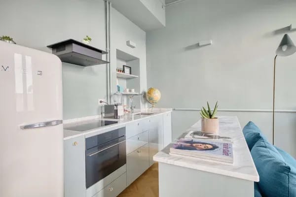 Bright 2BR Steps from Arco della Pace