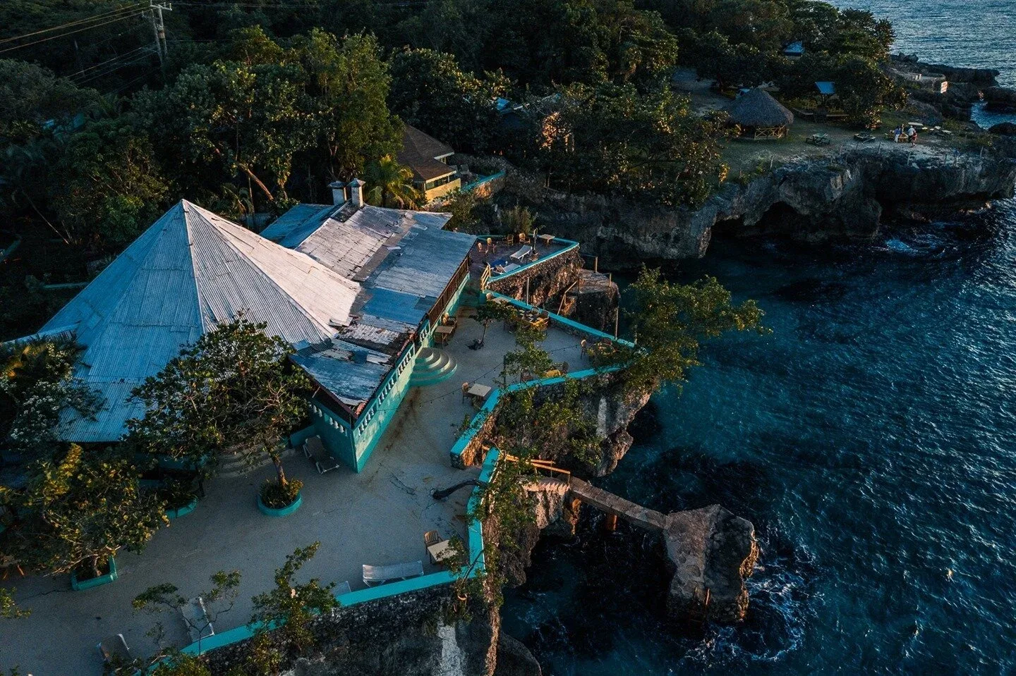 Xtabi Resort on the cliffs