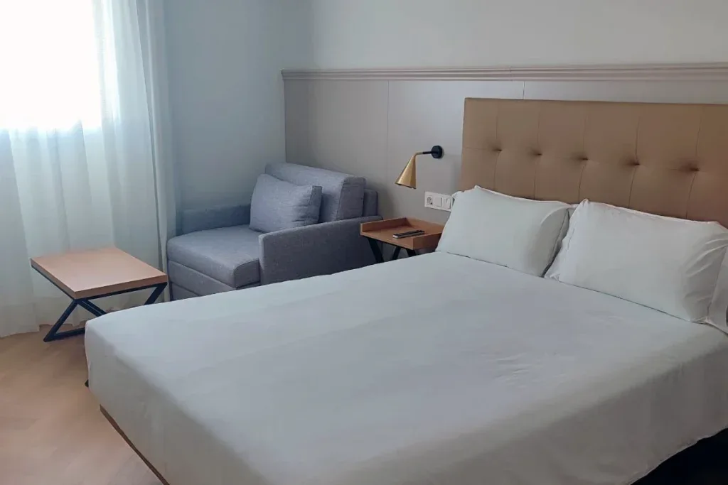 Senator Cádiz hotel room