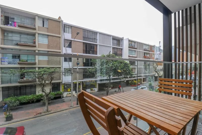 Marvelous 2BR with balcony Near Kennedy Park