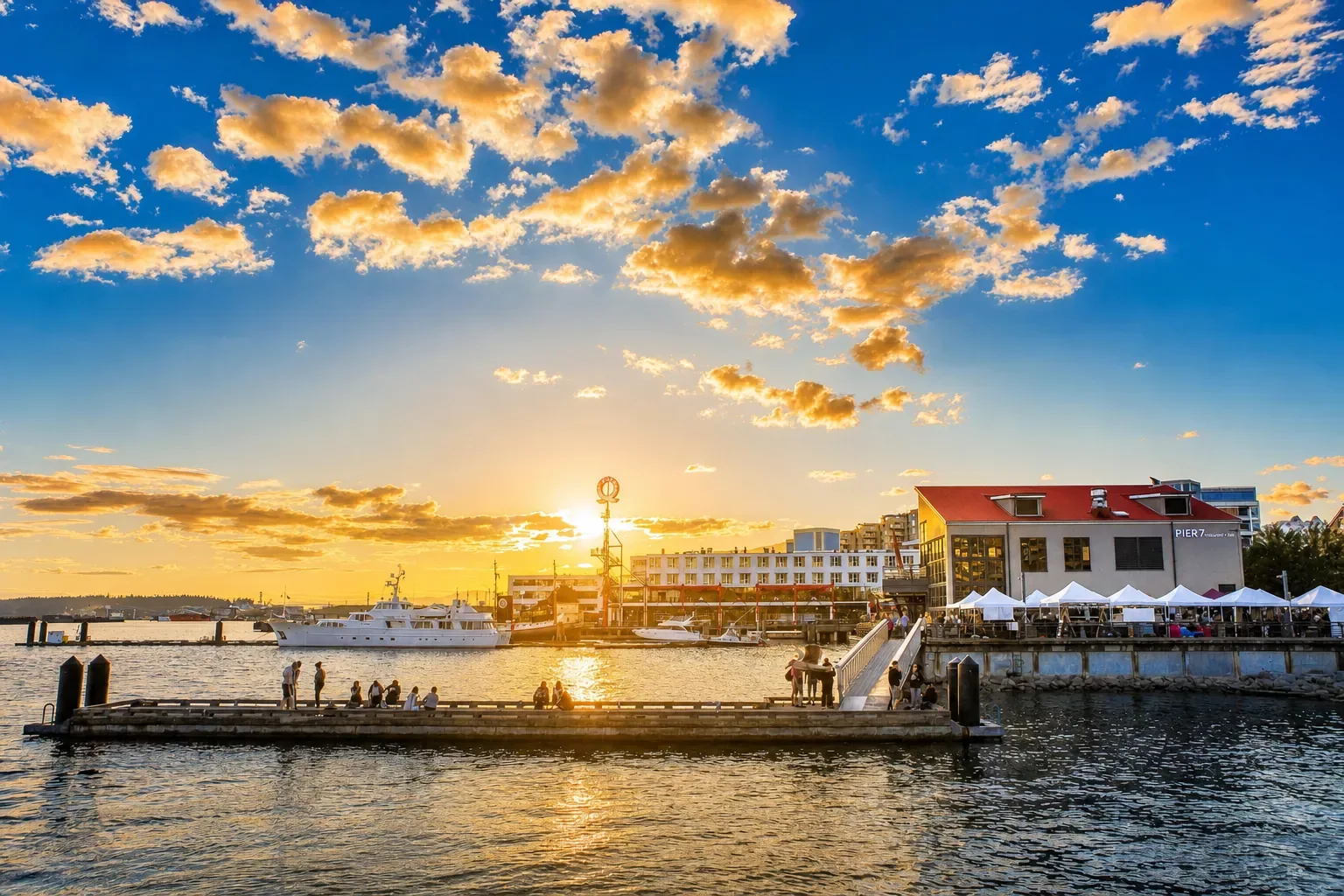 Pinnacle Hotel at the Pier