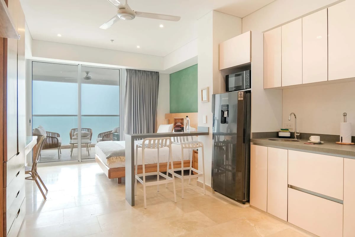 Remarkable 1BR w/ Ocean View in Crespo