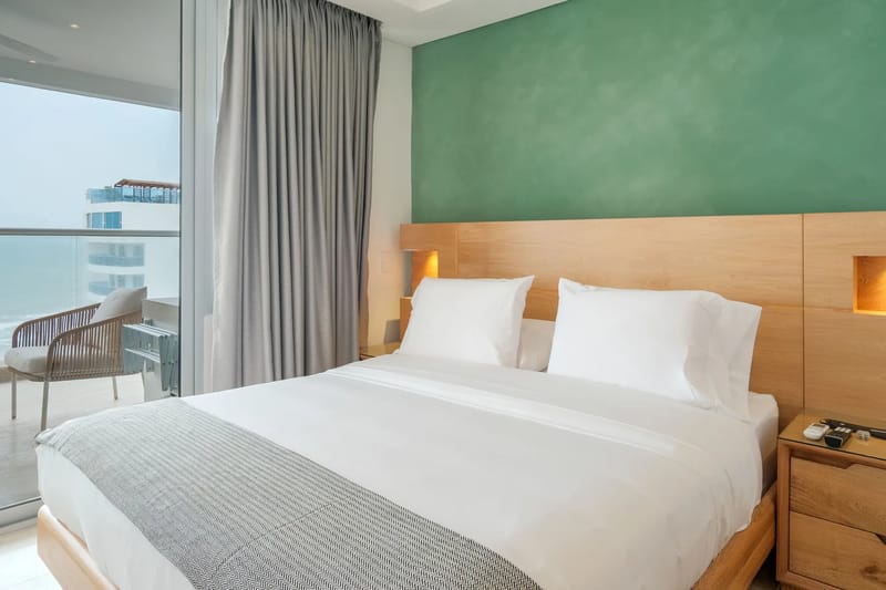 Remarkable 1BR w/ Ocean View in Crespo