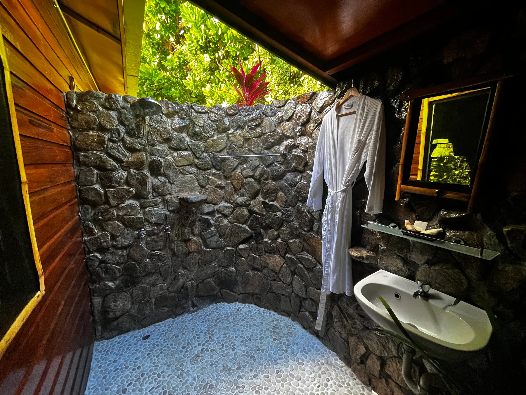 Bamboo Queen room