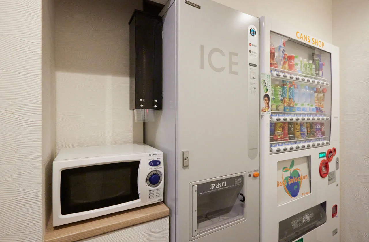 Vending machines, microwave and ice machine