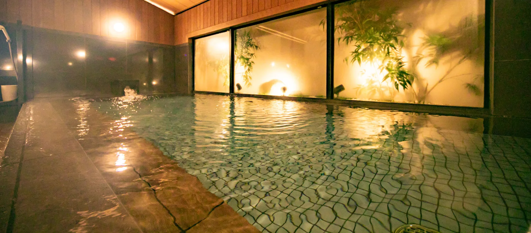 Guest-only communal bath