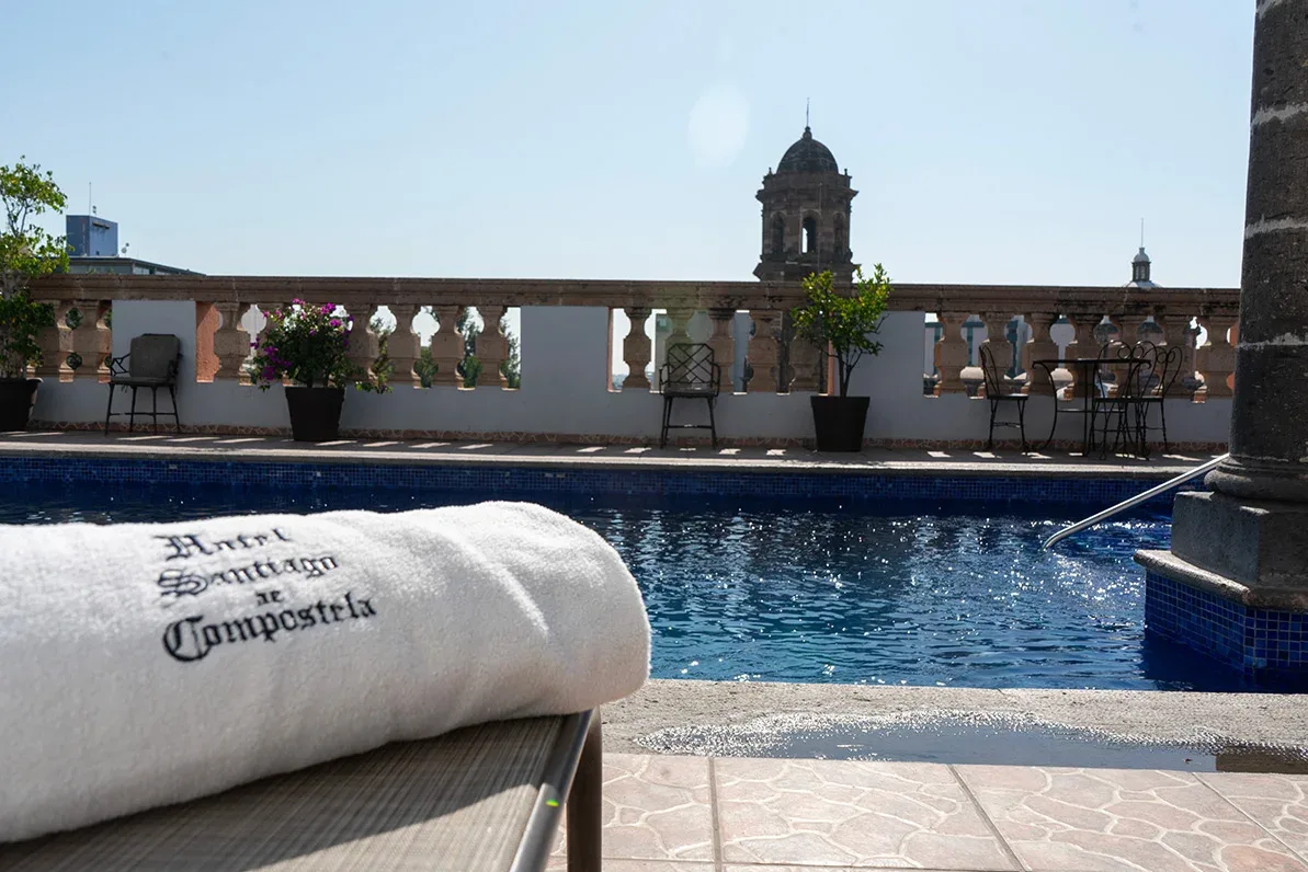Piscina del hotel