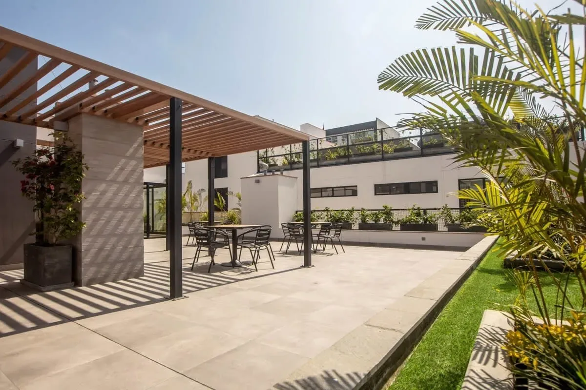 Astounding 2BR in Miraflores