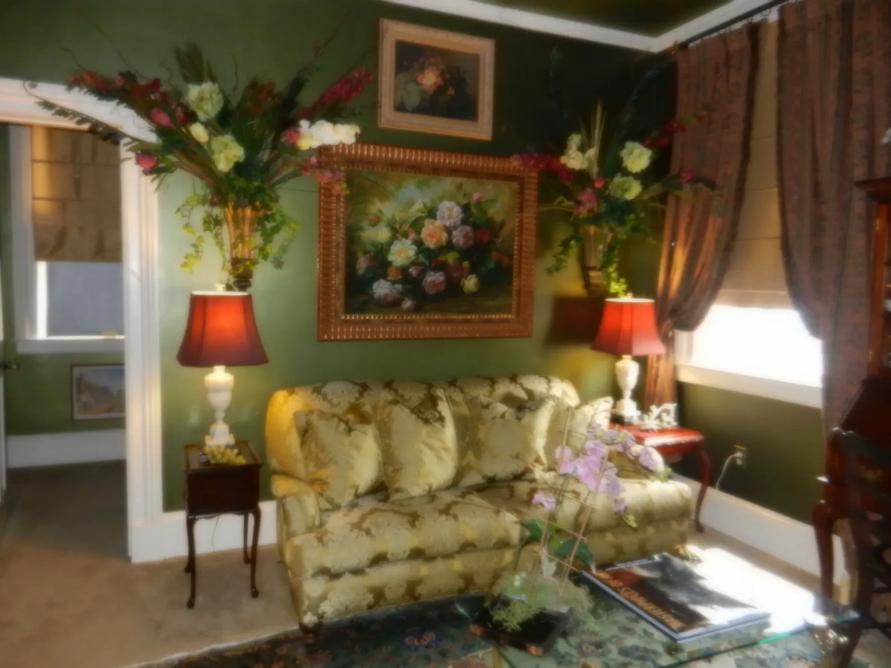Guest suite sitting area