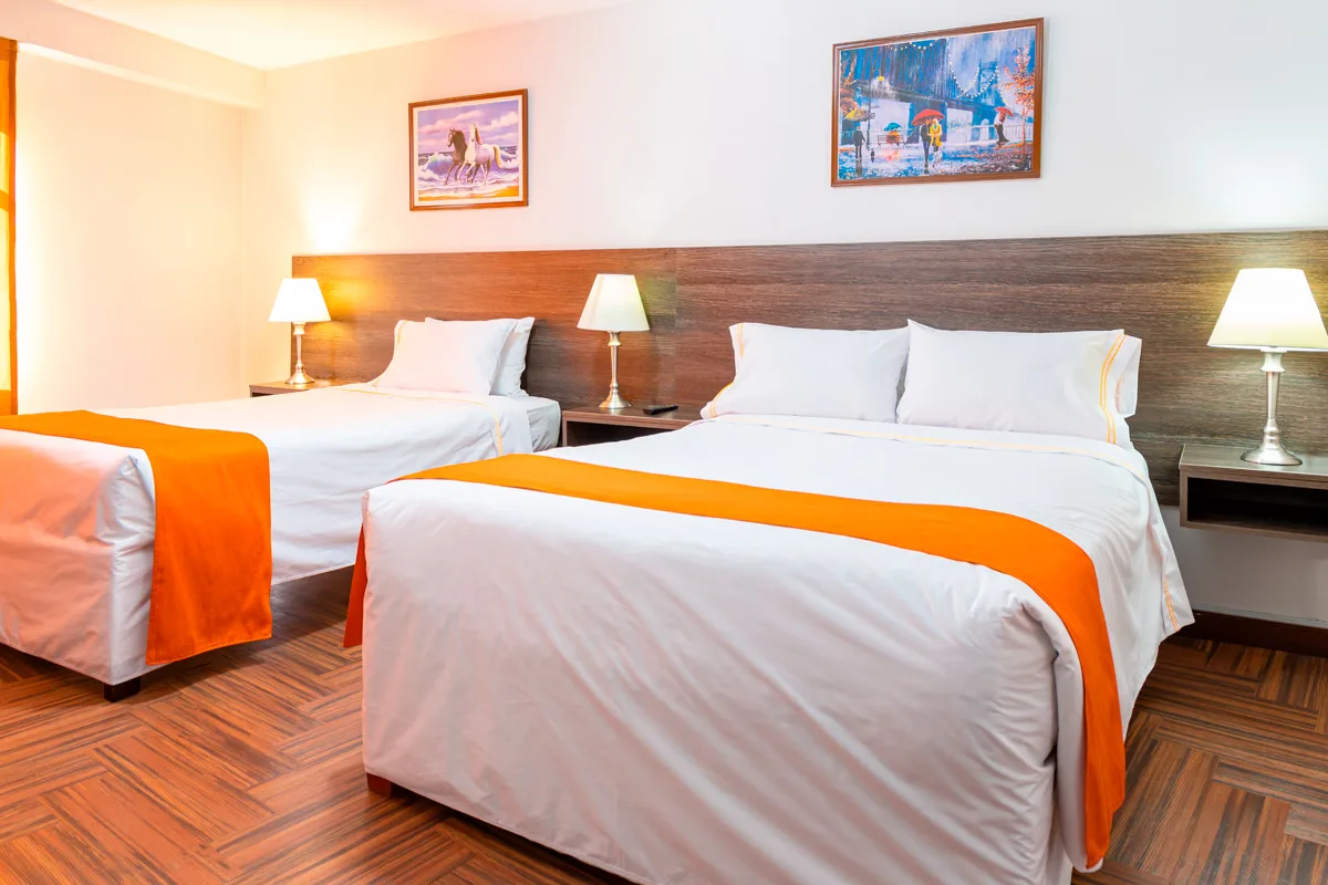 Habitación superior con dos camas individuales o una cama doble