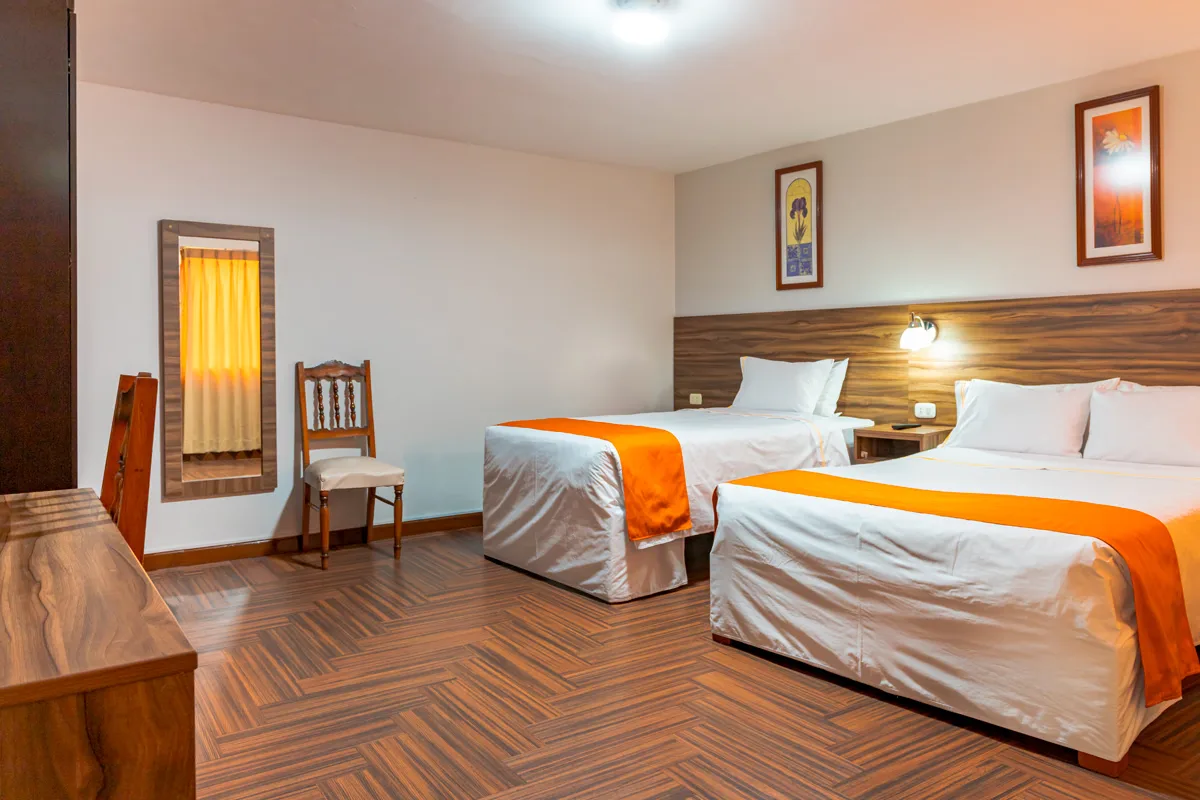 Habitación superior con dos camas individuales o una cama doble