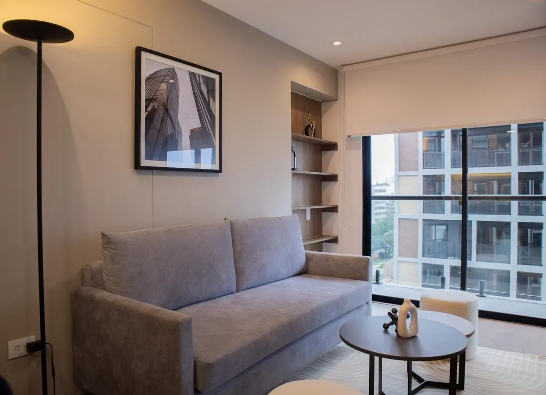 Majestic 1BR w/Balcony in Miraflores