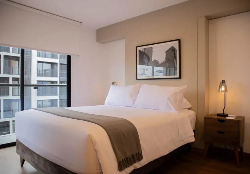 Majestic 1BR w/Balcony in Miraflores