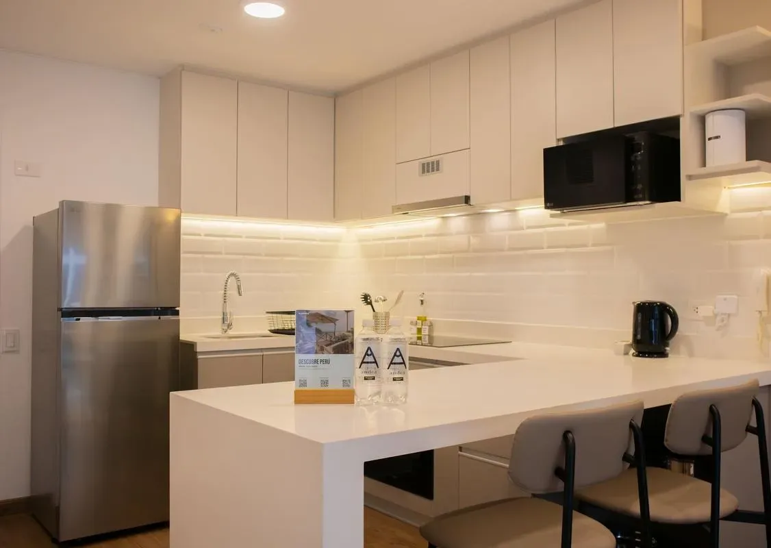 Majestic 1BR w/Balcony in Miraflores