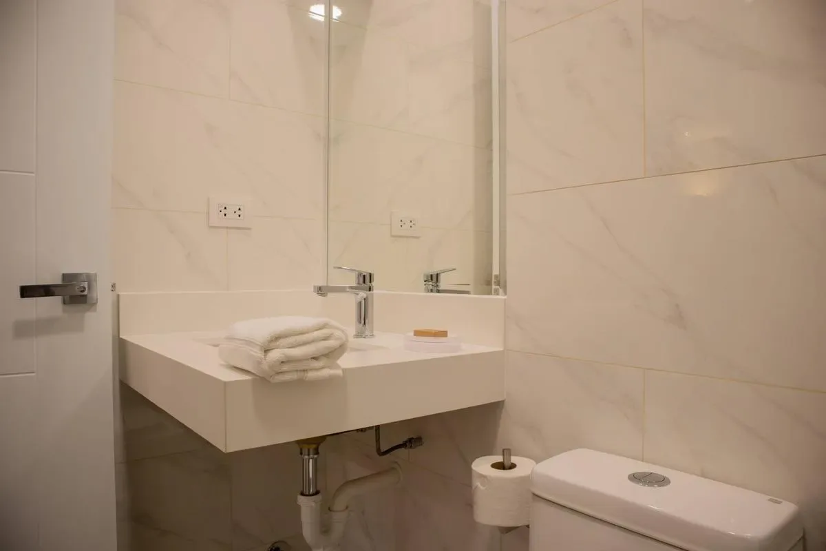 Majestic 1BR w/Balcony in Miraflores