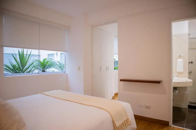 Striking 1BR near Malecon in Miraflores