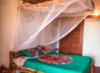 Habitación de la cabaña de bambú
