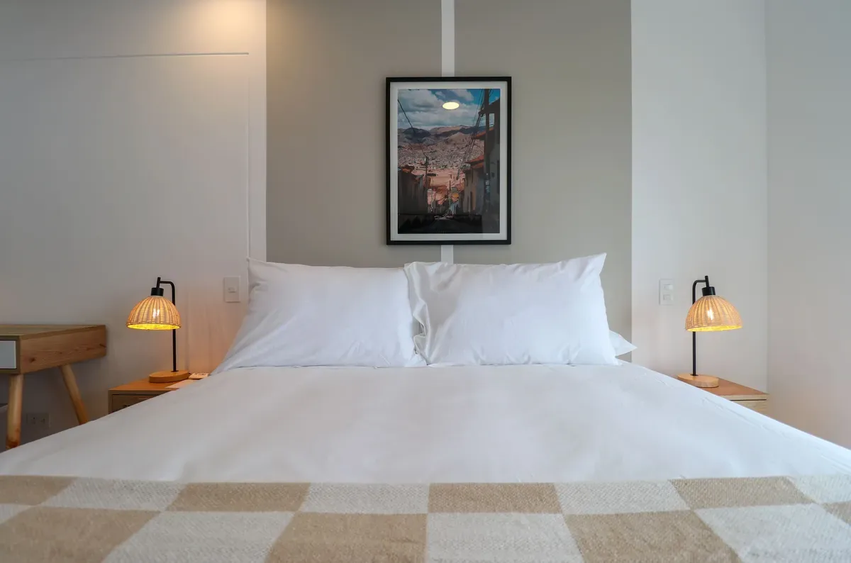 Upscale 2BR w/ Balcony & View in Miraflores