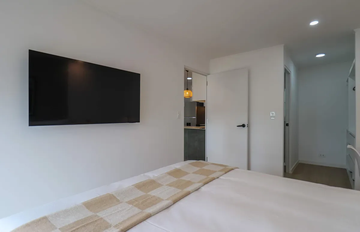 Upscale 2BR w/ Balcony & View in Miraflores