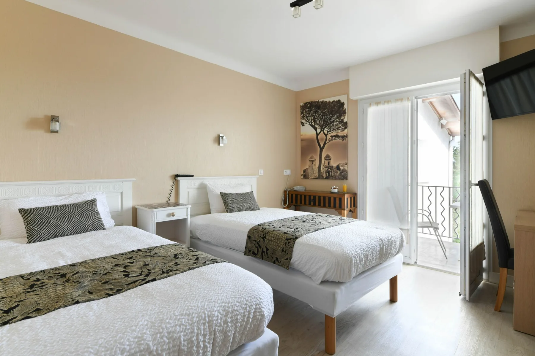 Superior guest room