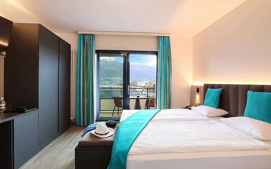 Lake-view double room