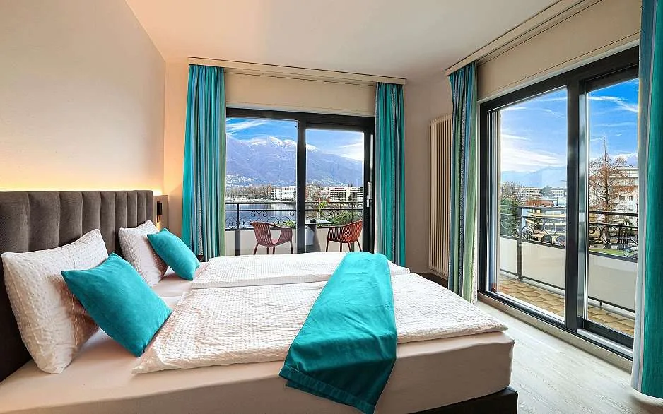 Lake-view double room