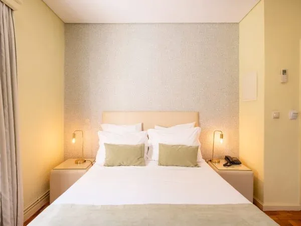 Adelaide Hotel room