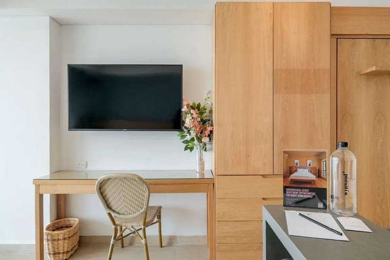 Deluxe Loft w/ Balcony & View in Crespo