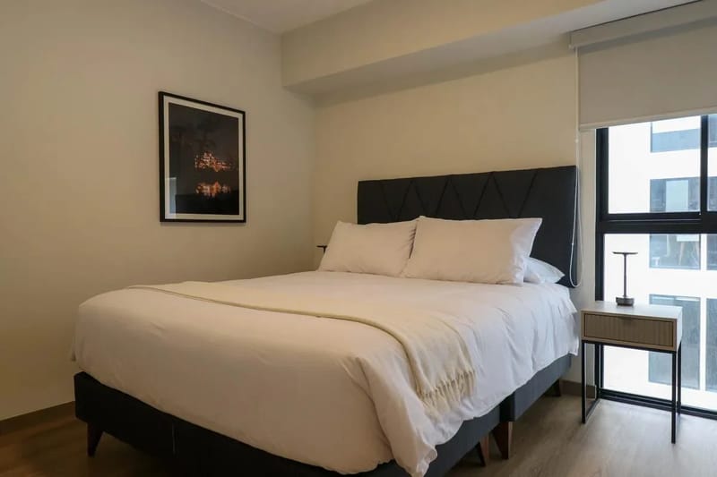 Trendy & Cozy 2BR w/ Balcony in Miraflores