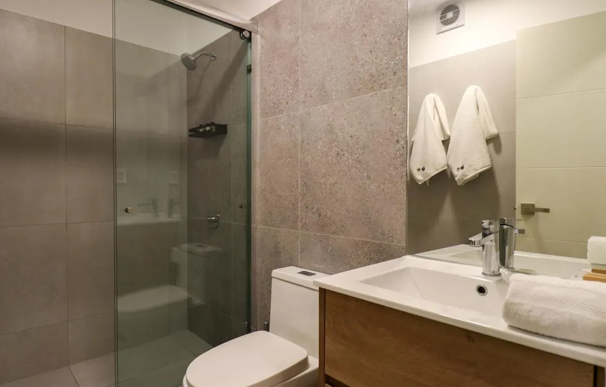 Trendy & Cozy 2BR w/ Balcony in Miraflores