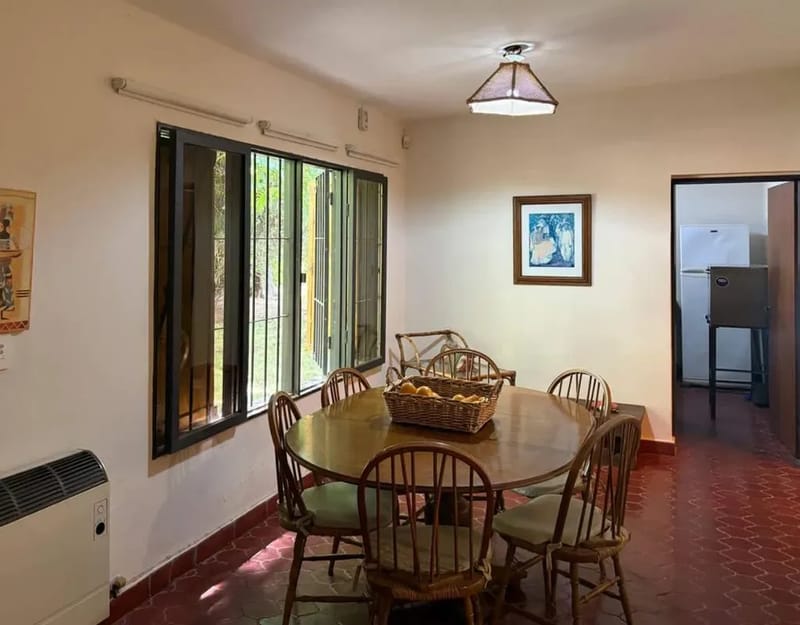 Spectacular 4BR w/ Garden Views in Mendoza