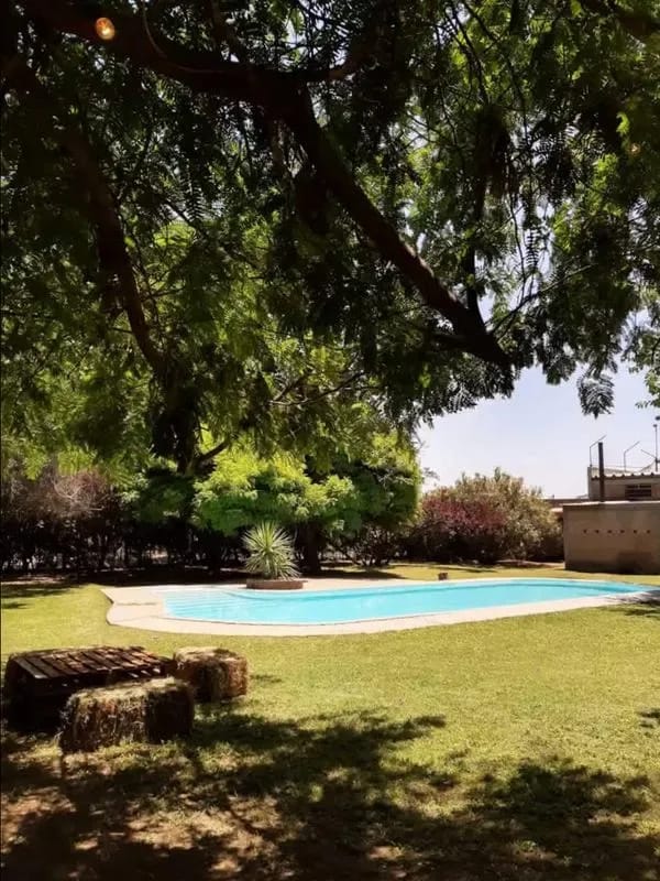 Spectacular 4BR w/ Garden Views in Mendoza