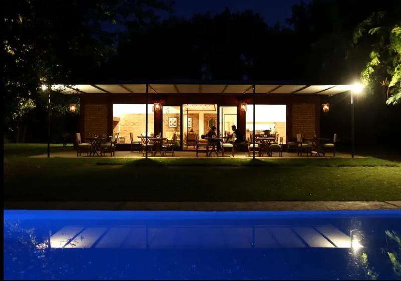 Spectacular 4BR w/ Garden Views in Mendoza
