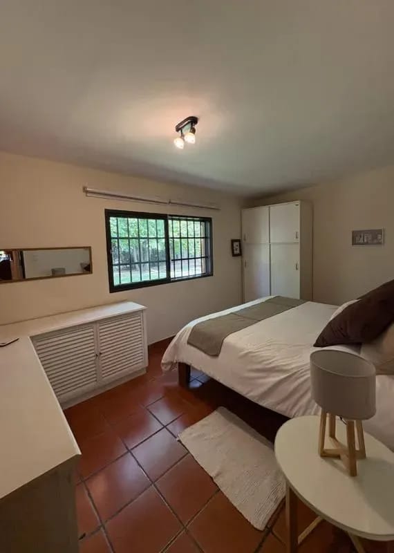 Spectacular 4BR w/ Garden Views in Mendoza
