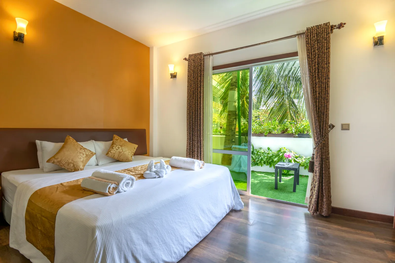 Ostrov Beach room with patio